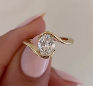 Salome- Swirl Oval Diamond engagement ring